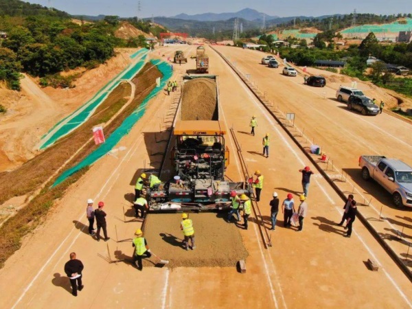 昆明高速公路